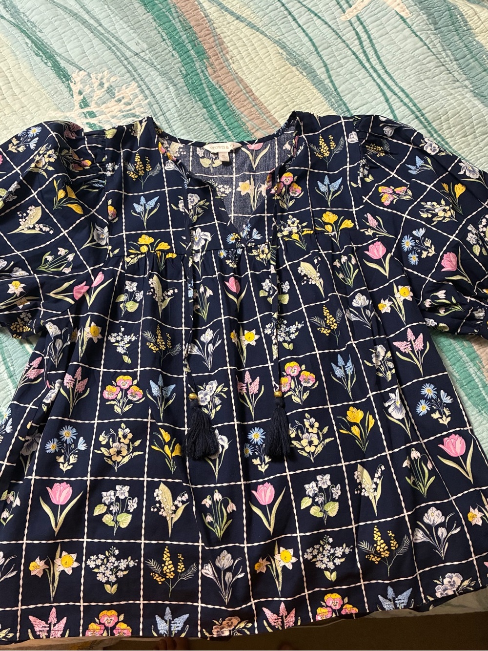 crown & ivy Navy Floral Grid Peasant Blouse